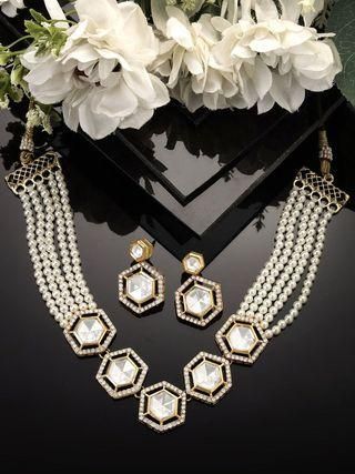 Karatcart Pearl Beaded Hexagonal Polki Kundan Necklace Set for Women PRODUCT CODE (OS0006772)