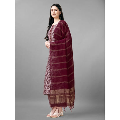 Generic Women's Casual 3-4 th Sleeve Embroidery Rayon Kurti Pant Dupatta Set (Maroon)