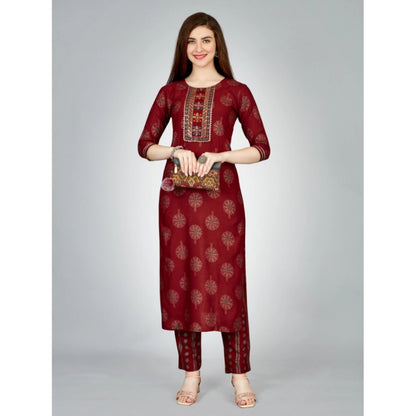 Generic Women's Casual 3-4 th Sleeve Embroidery Rayon Kurti Pant Set (Maroon)