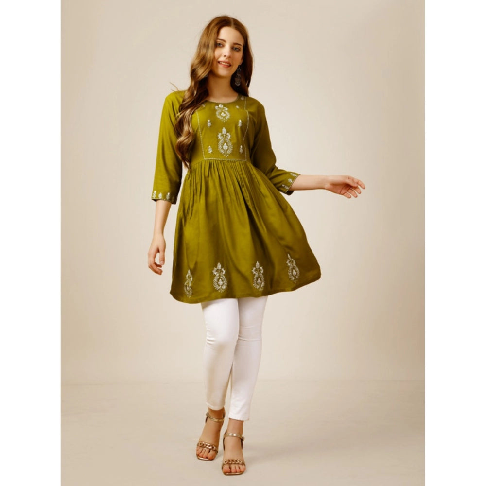 Generic Women's Casual 3-4 th Sleeve Embroidered Rayon Tunic Top (Green)