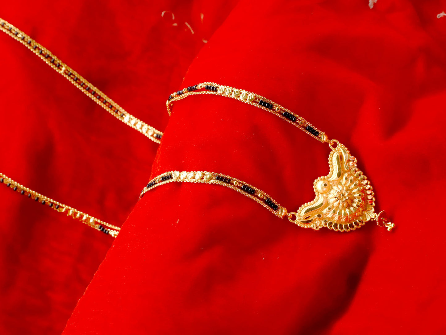 Pretty Gold Plated Mangalsutra PRODUCT CODE (OS0006872)