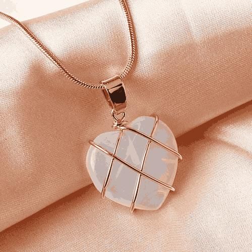 Fashion Metal Wrapped Love Heart Crystal Stone Pendant PRODUCT CODE (OS0006889)