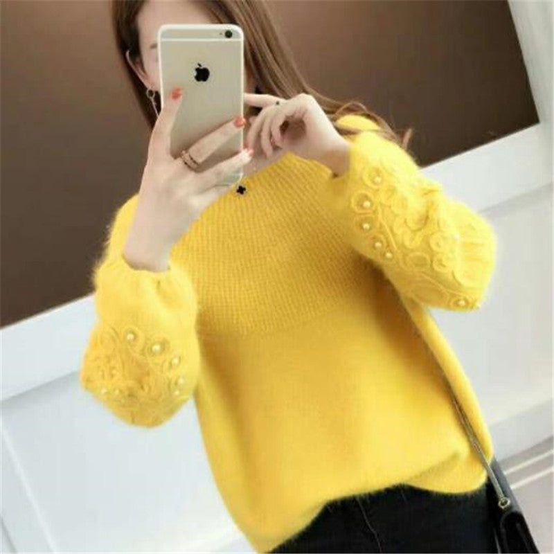 Thick Women's Short Disc Flower Beaded Knitted Bottoming Shirt With Sweet Sweater Outside