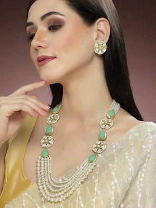 Karatcart Pearl Beaded Light Green Carved Stone Kundan Rani Haar Necklace Set for Women PRODUCT CODE (OS0006771)