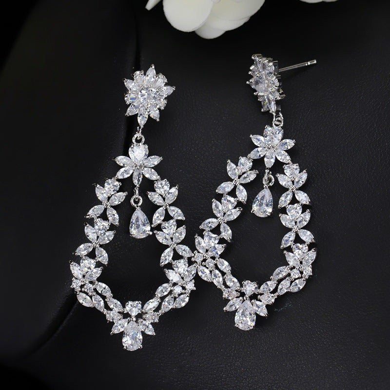 Fashion Exaggerated Wreath Zircon Earrings