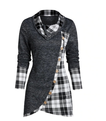 Button-embellished Hem Plaid Top